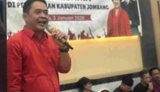 Ketua DPC PDI Perjuangan Kabupaten Jombang saat sambutan dalam tasyakuran dan doa bersama di Kantor DPC. (Istimewa) 