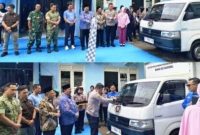 Bupati Jombang turut melepas 2 unit mobil MBG yang bersiap mengantar makanan. Dengan adanya peninjauan ini, pihaknya berharap MBG yang didistribusikan kepada anak-anak benar-benar aman, Jum’at (23/01/2025). 
