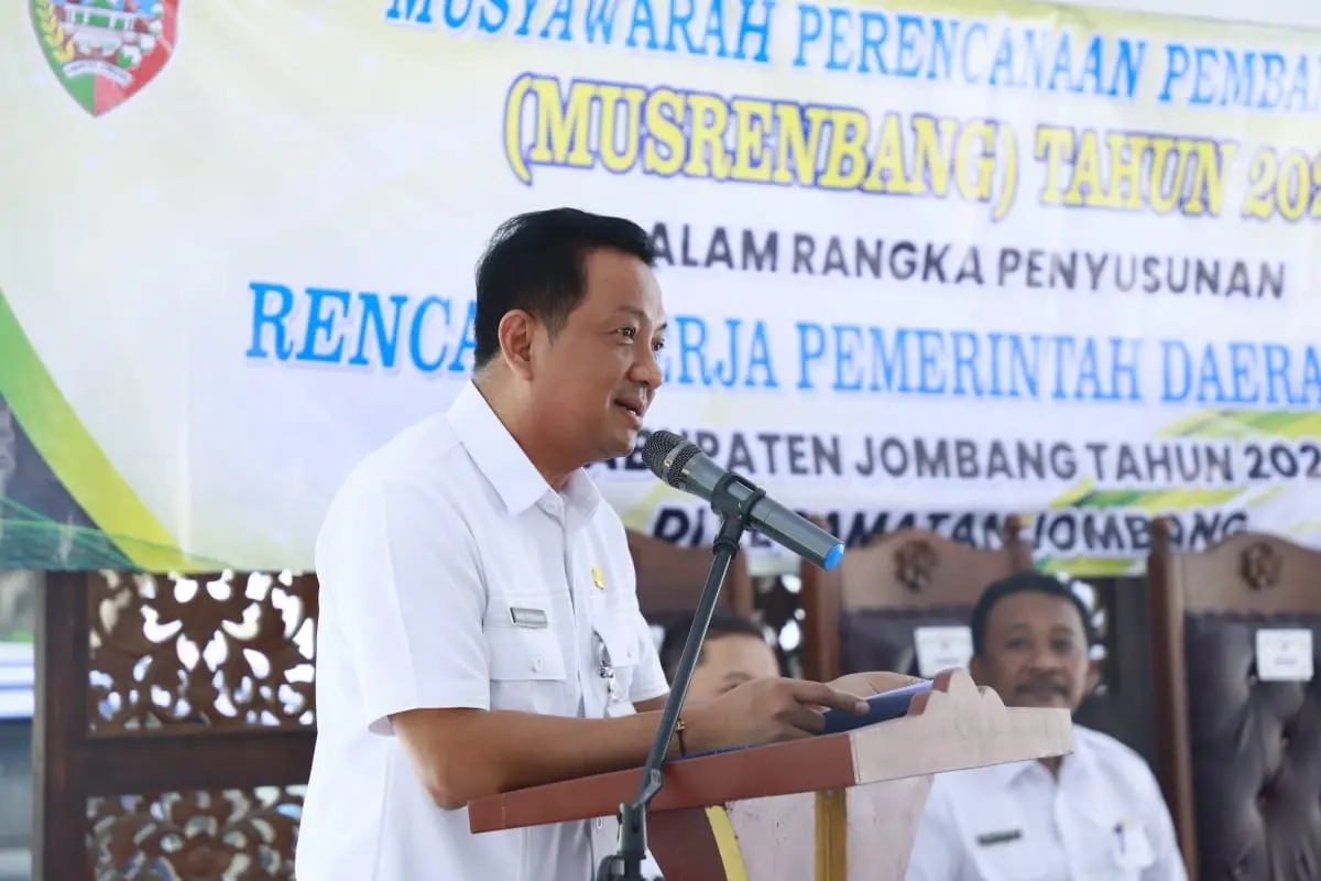 Sekda Kab Jombang Agus Purnomo, SH., M.Si saat membuka Musrebang di Kecamatan Jombang, Rabu (1/02/2023).