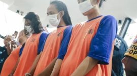 Empat orang tersangka pembudidaya ganja di Jombang saat dihadirkan dalam jumpa pers di Mapolres Jombang. (Istimewa) 