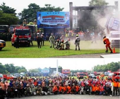 Apel Gelar Pasukan dipusatkan di Alun Alun Kabupaten Jombang pada Kamis (04/12/2025) pagi, dihadiri oleh Forkopimda Kabupaten Jombang, Sekdakab Jombang Agus Purnomo, Kepala Perangkat Daerah, perwakilan BPBD Provinsi Jawa Timur, Kepala Kantor SAR Kelas A Surabaya, Kepala BBWS Brantas, Ketua Tim Penggerak PKK Kabupaten Jombang, Ketua DWP Kabupaten Jombang, ratusan personel gabungan dari TNI, Polri, BPBD, relawan, dan organisasi mitra penanggulangan bencana.