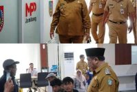 Didampingi Asisten dan kepala OPD terkait, Bupati juga mengecek detail setiap ruangan. Hal ini dilakukan agar masyarakat merasa nyaman saat mengurus dokumen kependudukan, perizinan, maupun layanan lainnya. Pada kesempatan tersebut, Bupati berdialog dengan masyarakat yang sedang melakukan urusan administrasi di MPP Jombang. 