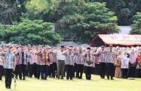 Bupati Jombang Warsubi dalam amanatnya menegaskan bahwa integritas dan disiplin bukan sekadar aturan, melainkan fondasi pelayanan publik. 