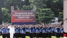 Dalam upacara Peringatan Hari Otonomi Daerah ke-30 turut hadir jajaran Forkopimda, asisten, staf ahli, kepala OPD, serta seluruh ASN Pemkab Jombang. Dalam kesempatan ini, Agus Purnomo juga menyampaikan kabar baik yaitu bahwa Kabupaten Jombang berhasil meraih peringkat keempat hasil Evaluasi Penyelenggaraan Pemerintahan Daerah Terbaik se-Indonesia penilaian tahun 2025.