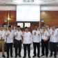 Agenda ini dihadiri dan mendapat dukungan  dari berbagai elemen penting, mulai dari jajaran Staf Ahli, Asisten, serta Kepala Organisasi Perangkat Daerah (OPD) di lingkup Pemkab Jombang, Kepala Puskesmas se-Kabupaten Jombang. Sinergi lintas sektor ini semakin kuat dengan hadirnya instansi vertikal, perbankan, organisasi profesi (KOPI TB), Yayasan Bhanu Yasa Sejahtera, dan Baznas. Tidak ketinggalan, para pimpinan ormas keagamaan serta organisasi perempuan seperti PCNU, PD Muhammadiyah, Muslimat NU, dan Aisyiyah Kabupaten Jombang juga berkomitmen penuh mengawal keberhasilan gerakan ini di akar rumput, Rabu (3/6/2026). Photo: istimewa-Humas Dinas Kominfo Jombang. 