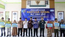 Acara ini turut dihadiri Staf Ahli, Asisten, Kepala Perangkat Daerah terkait, jajaran Camat Kabuh, Kudu, Ngusikan, Ploso, Plandaan, beserta Kepala Desa setempat, Direktur PT BPR Bank Jombang, serta Ketua Asosiasi Petani Tembakau Indonesia (APTI) Jombang dan Ketua Serikat Pekerja Seluruh Indonesia (SPSI) Jombang, Kamis (2/7/2026)