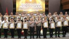Penghargaan diserahkan, Kamis (20/08/2026) dalam acara Rapat Koordinasi (Rakor) Implementasi Hasil Rakor Perencanaan dan Penganggaran Polri Tahun 2026 digelar di Rays UMM Hotel Jalan Raya Sengkaling No 1 Jetis Mulyoagung Kecamatan Dau Kabupaten Malang, Jawa Timur. Photo: Humas Polres Jombang.