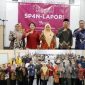Photo atas, bersama (kanan) Kepala Dinas Kominfo Kabupaten Jombang, Endro Wahyudi, S.STP., M.KP., (kedua dari kanan) Wakil Rektor 1 Bidang Akademik Undar, Dr. Abdul Rouf, S.Ag., M.Ag., Ayu Saulina Ernalita, S.S., M.M., (merah) Pranata Humas Ahli Madya Dinas Kominfo Provinsi Jawa Timur, yang juga Ketua Tim Kerja Layanan Informasi dan Sumber Daya Manusia Dinas Komunikasi Provinsi Jawa Timur bersama tim nara sumber dan peserta (photo bawah). Photo: istimewa