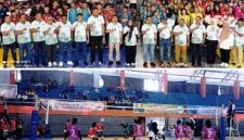 Panitia dan Kapolres Jombang, Kepala Kejaksaan Negeri bersama Pejabat Utama Polres Jombang phot bersama peserta, sedangkan photo bawah tim pemain putri melakukan pertandingan di GOR Merdeka Jombang, Kamis (22/10/2026), usai pembukaan.  